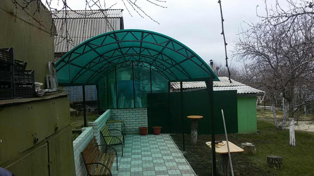 Фото - навес над барбекю 3